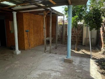 Gran Casa Cercana a Hospital Félix Bulnes
