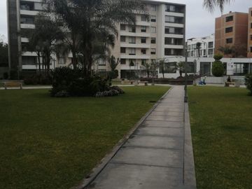Vendo lindo departamento en exclusivo condominio Infinity , Tomasal, Surco