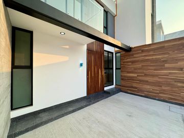 Casa Residencial con Acabados Minimalistas en la Rioja