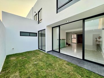 Casa Residencial con Acabados Minimalistas en la Rioja