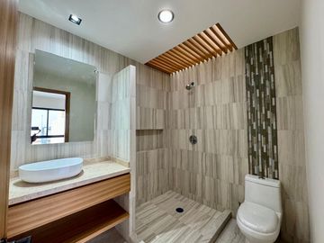 Casa Residencial con Acabados Minimalistas en la Rioja