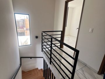 Casa 2 recámaras cerca Periférico y Prol. Av Guadalupe