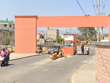 EXCELENTE OPORTUNIDAD, GRAN CASA EN PASEOS DE CHALCO!!!