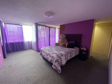 VENTA- AMPLIA CASA EN VILLA LAZARO CARDENAS, TLALPAN. CERCA CALZ. ACOXPA.