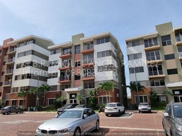¡Vendo Departamento 2D en Urbanización San Sebastián, frente al C.C. ¡El Dorado!