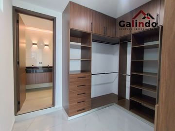 PRE VENTA DE AMPLIA CASA CON ACABADOS DE LUJO ZONA RESIDENCIAL LAS ANIMAS