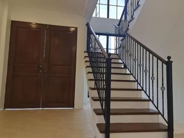 3BR HOUSE & LOT; VILLA MONTSERRAT - TAYTAY, RIZAL - FOR SALE