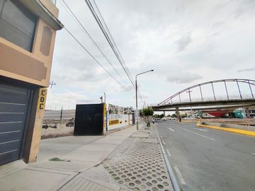 Gran Terreno en Venta en Zona Centrica de Jose Luis Bustamante - 3,200 m2
