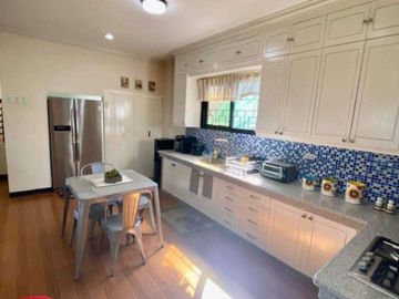 Morning Sun 2-Storey House and Lot for SALE in Beverly Place Mexico Pampanga EXCLUSIVE FAIRWAY LOT GOLF COURSE