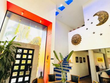 HERMOSA RESIDENCIA EN YAUTEPEC MORELOS