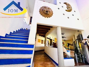 HERMOSA RESIDENCIA EN YAUTEPEC MORELOS