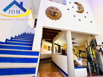 HERMOSA RESIDENCIA EN YAUTEPEC MORELOS