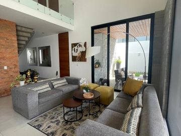 Casa en Venta en Coto Puerta las Lomas Zapopan de Lujo, Puerta de Hierro