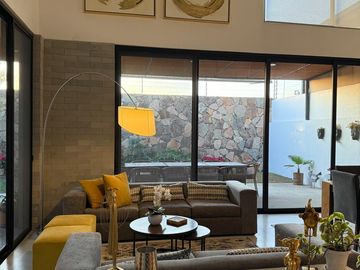 Casa en Venta en Coto Puerta las Lomas Zapopan de Lujo, Puerta de Hierro