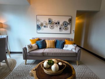 2BR condo at Uptown Parksuites Tower 1 - High floor unit with city view