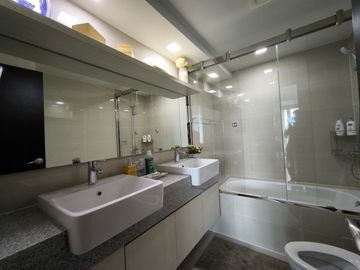 2BR condo at Uptown Parksuites Tower 1 - High floor unit with city view