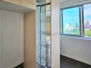 ลดราคาพิเศษ!! คอนโด ศุภาลัยปาร์ค เอกมัย-ทองหล่อ (84.14 ตร.ม.) 2นอน 1น้ำ Fix ที่จอดรถ ใกล้ BTS เอกมัย