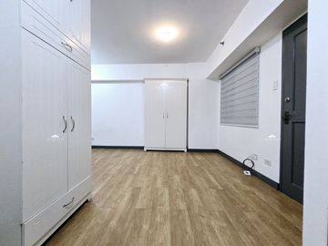FIRE SALE BELOW ZONLA VALUE FOR SALE 2BR CONDO ROYAL PALM RESIDENCES TAGUIG