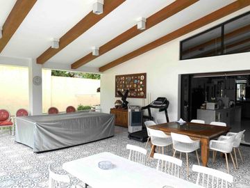 MUST SELL. P20m. Beautiful 600sqm house for sale, Sta Rosa/Tagaytay Rd, Silang.