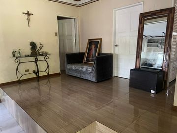 House & Lot in Novaliches Semi Furnished 5BR For Sale