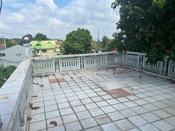 House & Lot in Novaliches Semi Furnished 5BR For Sale