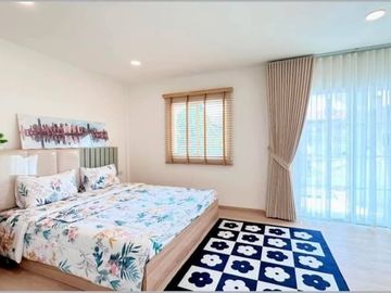 Newly A 2 - Storey Renovated townhouse 2 Bed, 3 Bath 22  SQW. @ Sukhumvit 63, Central Pattaya