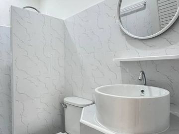 Newly A 2 - Storey Renovated townhouse 2 Bed, 3 Bath 22  SQW. @ Sukhumvit 63, Central Pattaya