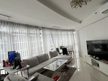 Rush Sale 2 Bedroom in Arya Residences BGC