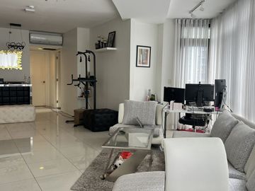 Rush Sale 2 Bedroom in Arya Residences BGC