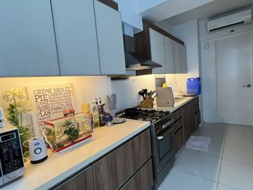 Rush Sale 2 Bedroom in Arya Residences BGC