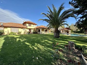 LOS ANDES - VENTA PARCELA CON CASA 5D 4B - LOS VILLARES