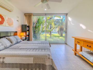 Condo de 3 habitaciones en Tulum con espectacular piscina. ¡Precio reducido!