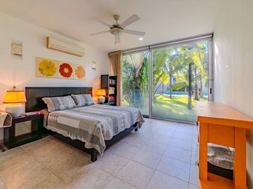 Condo de 3 habitaciones en Tulum con espectacular piscina. ¡Precio reducido!