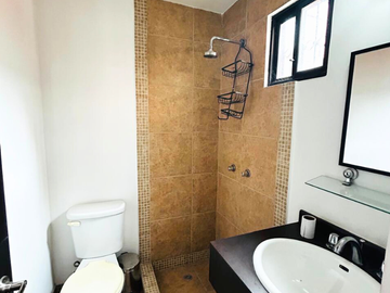 CASA EN VENTA SECTOR POMASQUI