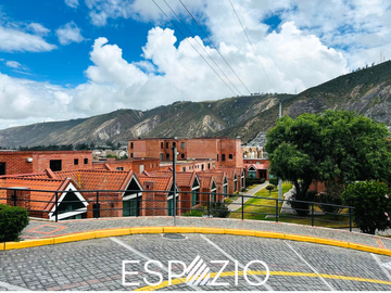 CASA EN VENTA SECTOR POMASQUI