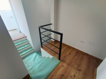 Surco VISTA ALEGRE - Dúplex PENTHOUSE de 3dorm + Cocina Equipada + Terraza + Cochera - Frente a Parque - De Estreno