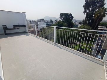 Surco VISTA ALEGRE - Dúplex PENTHOUSE de 3dorm + Cocina Equipada + Terraza + Cochera - Frente a Parque - De Estreno