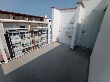Surco VISTA ALEGRE - Dúplex PENTHOUSE de 3dorm + Cocina Equipada + Terraza + Cochera - Frente a Parque - De Estreno