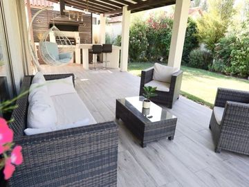 Hermosa Casa 3D3B, Gran Quincho, Cercana A Chamisero.