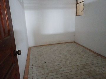 SE VENDE EDIFICIO /ARRIENDO/ANTICRESIS, 5 PLANTAS + PENTHOUSE, LA CONCORDIA - SANTO DOMINGO - ECUADOR