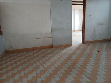 SE VENDE EDIFICIO /ARRIENDO/ANTICRESIS, 5 PLANTAS + PENTHOUSE, LA CONCORDIA - SANTO DOMINGO - ECUADOR