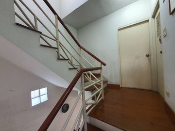 Townhome for sale, 3 floors, Seranee Park, Vibhavadi 60, size 32 sqw, near Kasetsart University, Bang Khen, 3 ฺฺBTS MRT lines