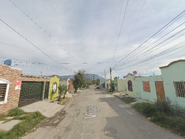 CASA EN VIGAS, COLINAS DE SANTIAGO EN MONCLOVA, ¡ NO CREDITOS !