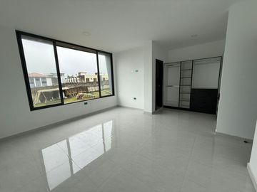 VENTA DE CASA URB. TERRANOSTRA POR LA VIA QUITO