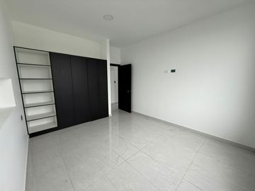 VENTA DE CASA URB. TERRANOSTRA POR LA VIA QUITO