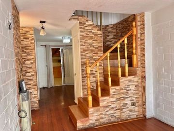 Venta Casa ampliada Modelo Quillay en Portales de Santa Ana, Maipú.