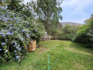 Oportunidad: Excelente casa en venta en Urb. Los Álamos con salida a parque.
