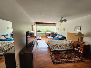 Oportunidad: Excelente casa en venta en Urb. Los Álamos con salida a parque.