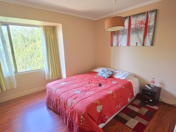 Se Vende Amplia Casa En Cond.borde Andino, Peñalolen