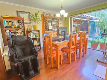 Se Vende Amplia Casa En Cond.borde Andino, Peñalolen